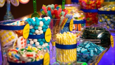 Inspiration Colorful Candy Buffet